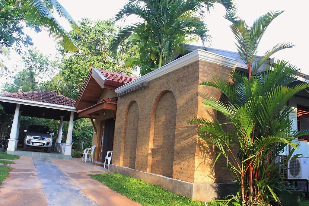 Villa Shade Negombo